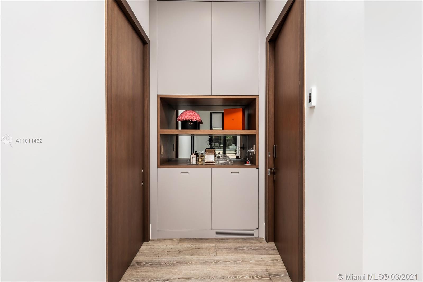 HELMS COUNTRY ESTATES RE- - Residential