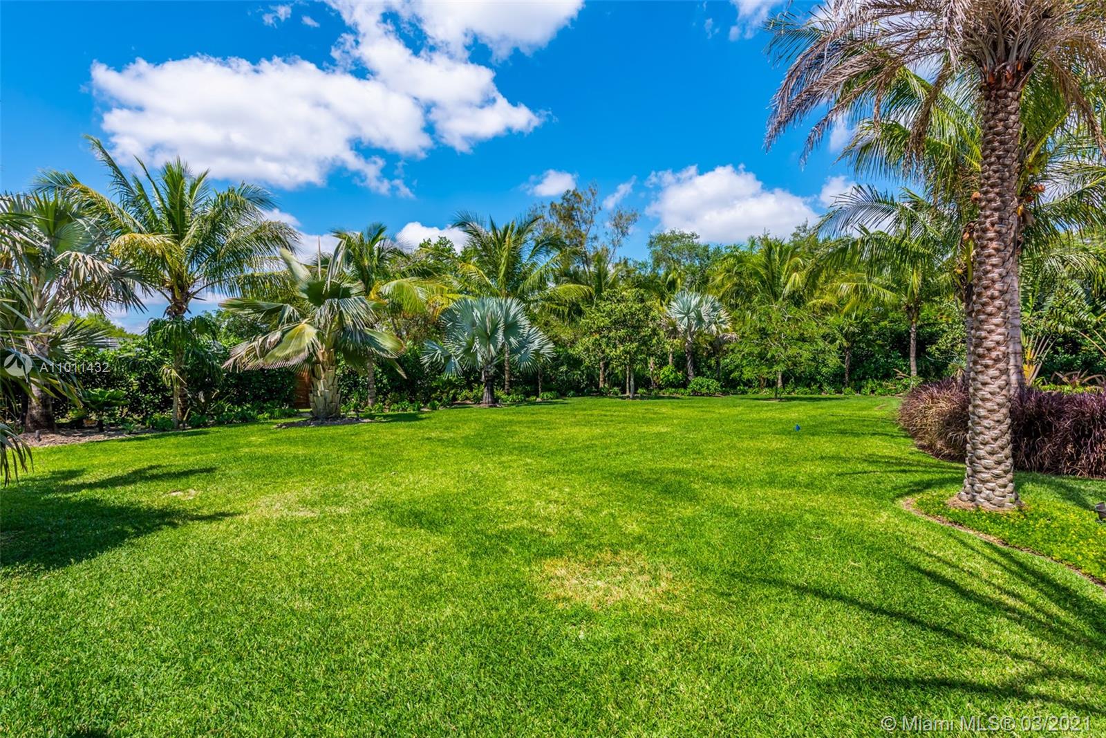 HELMS COUNTRY ESTATES RE- - Residential
