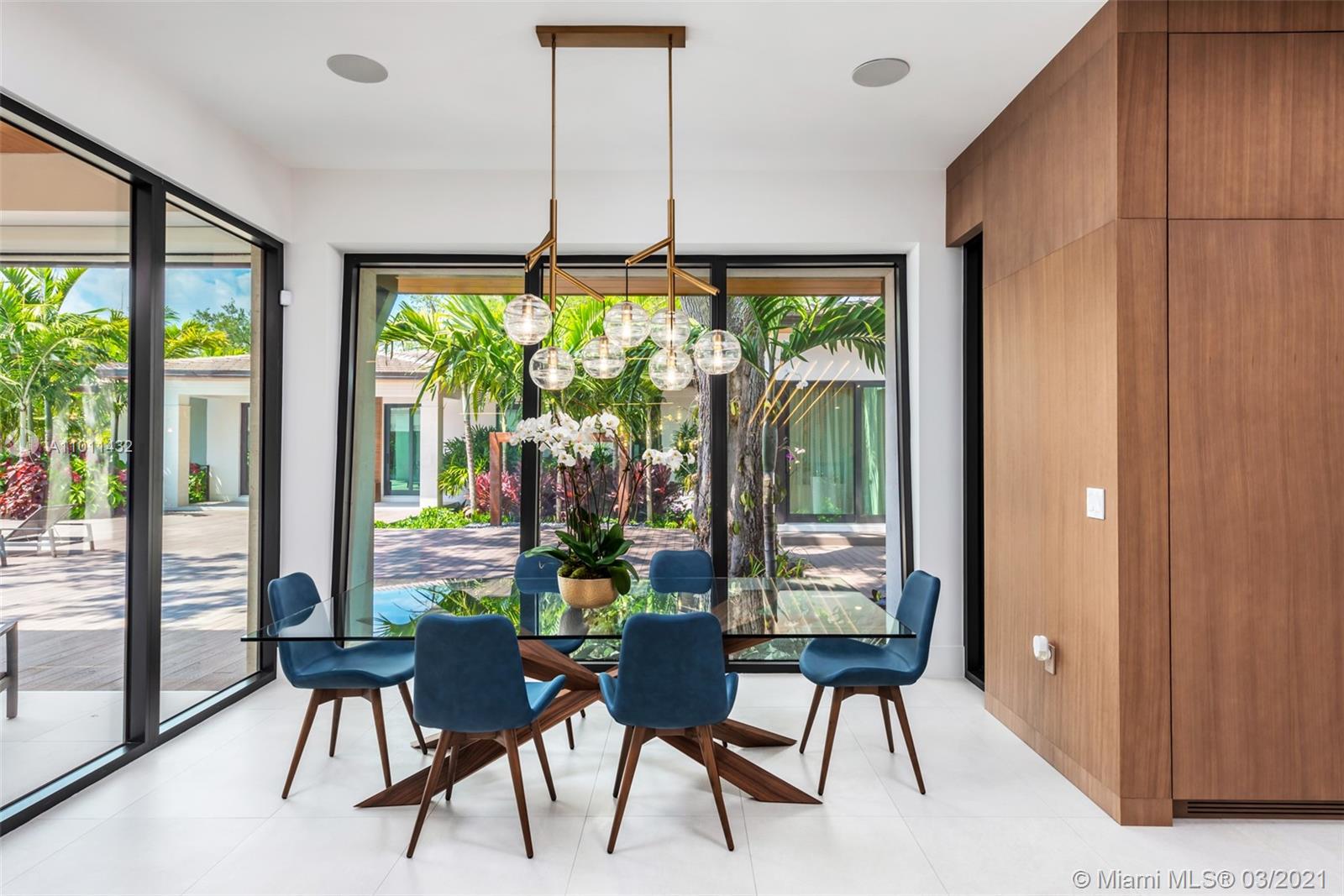 HELMS COUNTRY ESTATES RE- - Residential