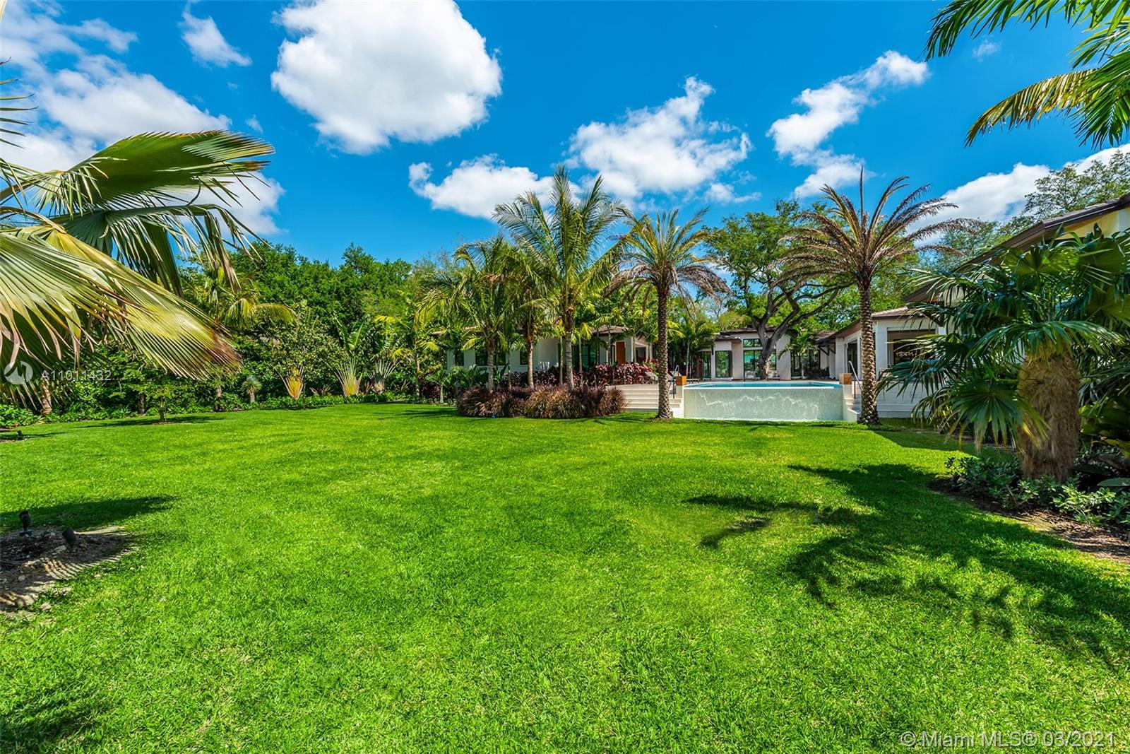 HELMS COUNTRY ESTATES RE- - Residential