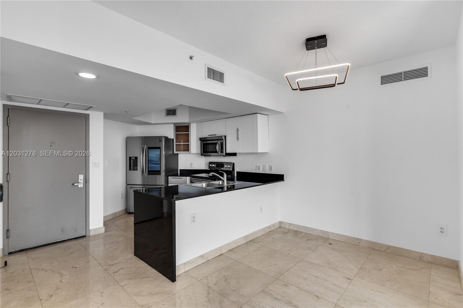 OPERA TOWER CONDO - Residential