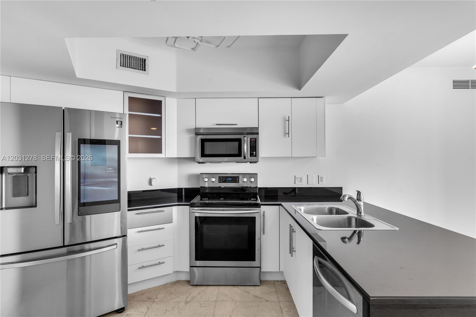 OPERA TOWER CONDO - Residential