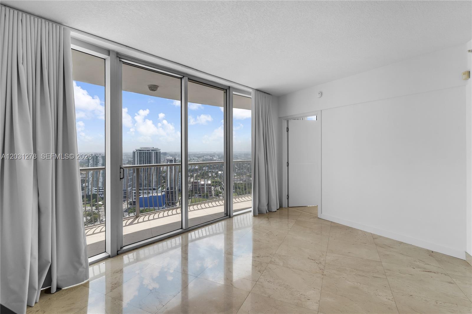 OPERA TOWER CONDO - Residential
