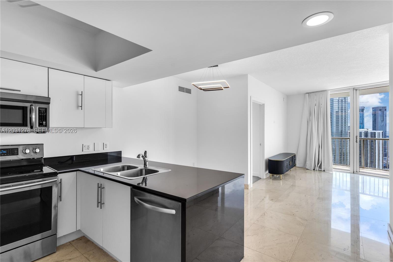 OPERA TOWER CONDO - Residential