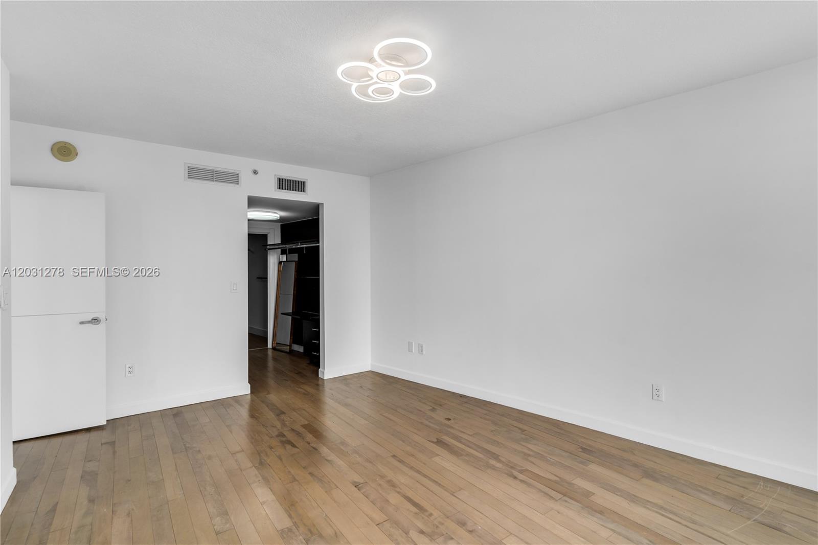 OPERA TOWER CONDO - Residential