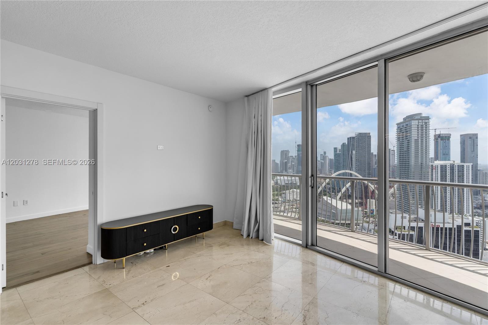 OPERA TOWER CONDO - Residential