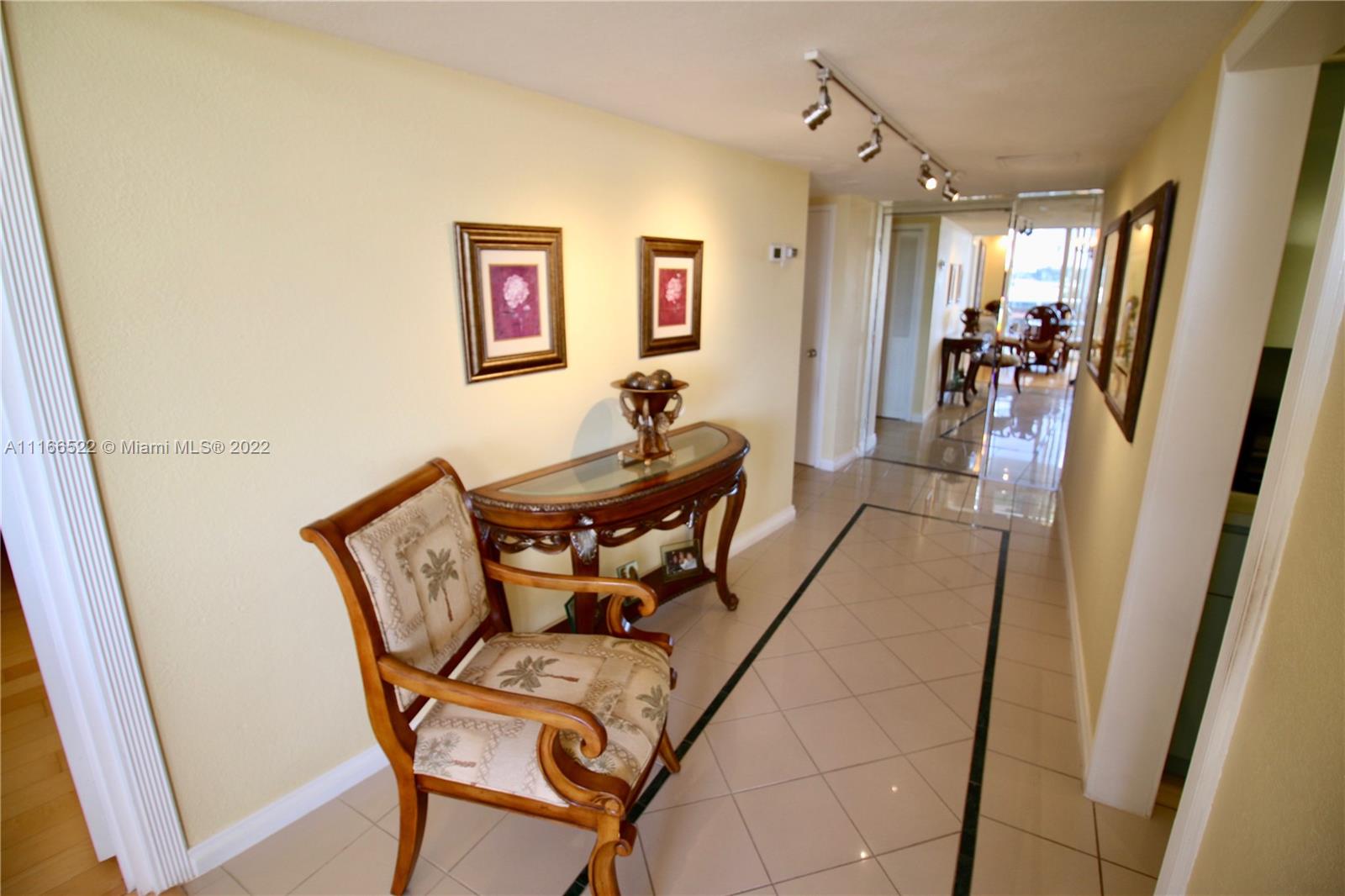 KING COLE CONDO - Residential Lease