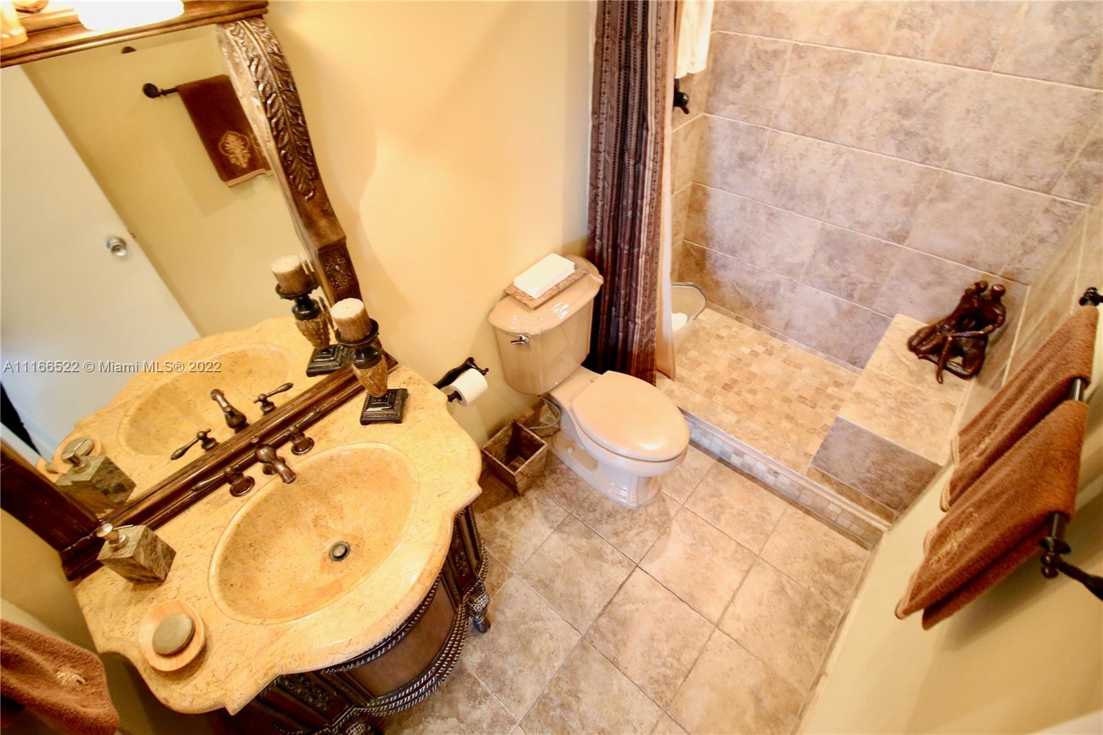 KING COLE CONDO - Residential Lease