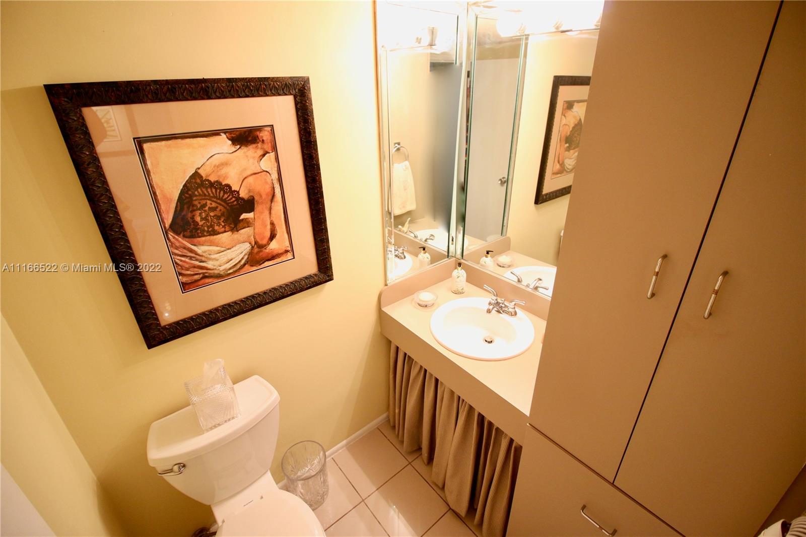 KING COLE CONDO - Residential Lease