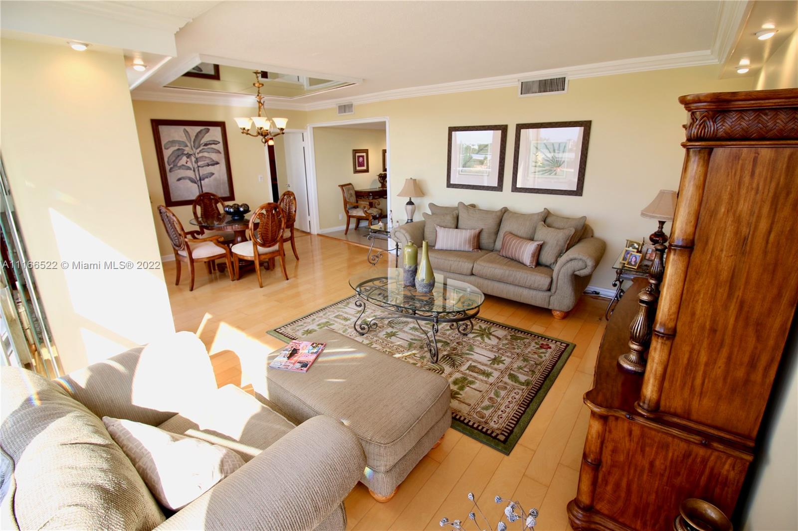 KING COLE CONDO - Residential Lease