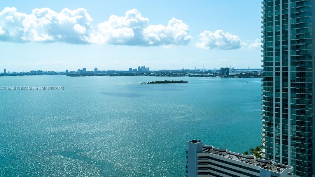 PARAISO BAY CONDO - Residential Lease