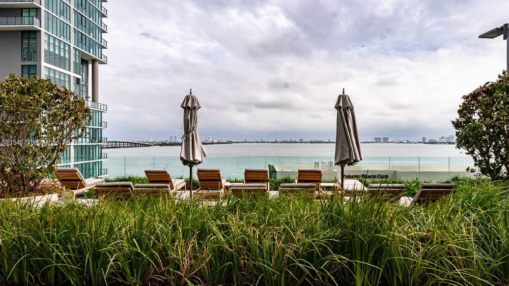 PARAISO BAY CONDO - Residential Lease