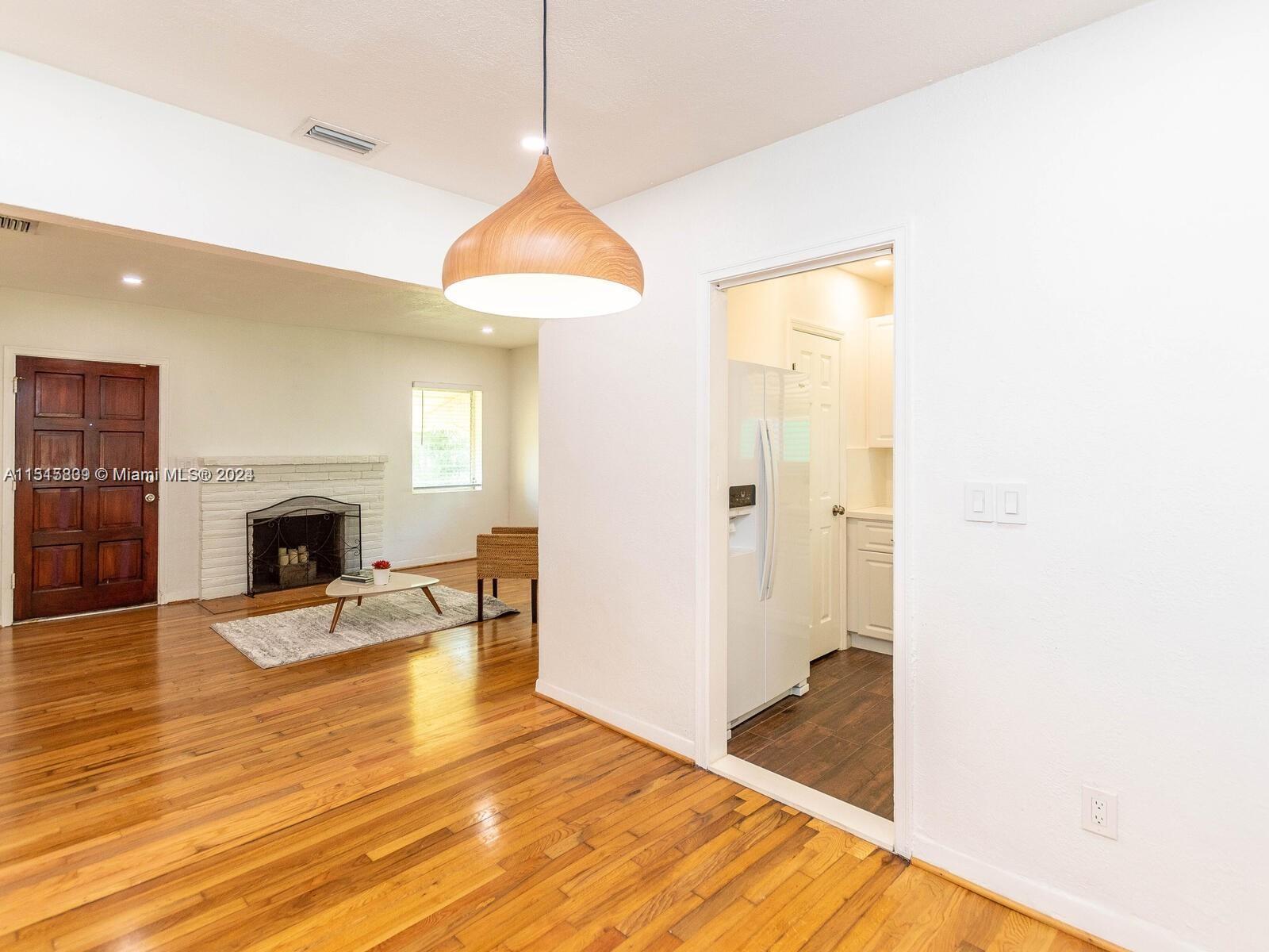 FROW HOMESTEAD - Residential Lease