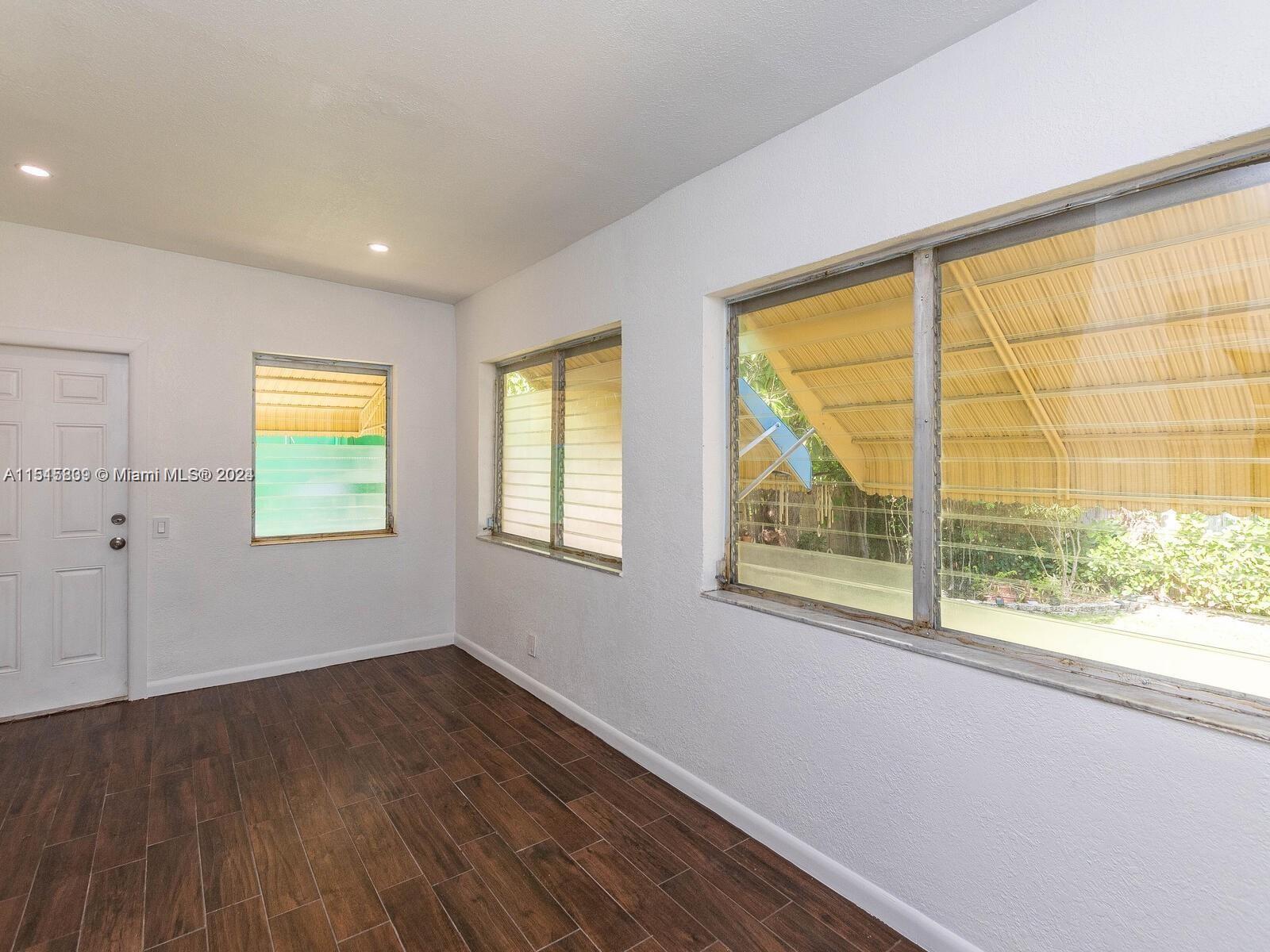 FROW HOMESTEAD - Residential Lease