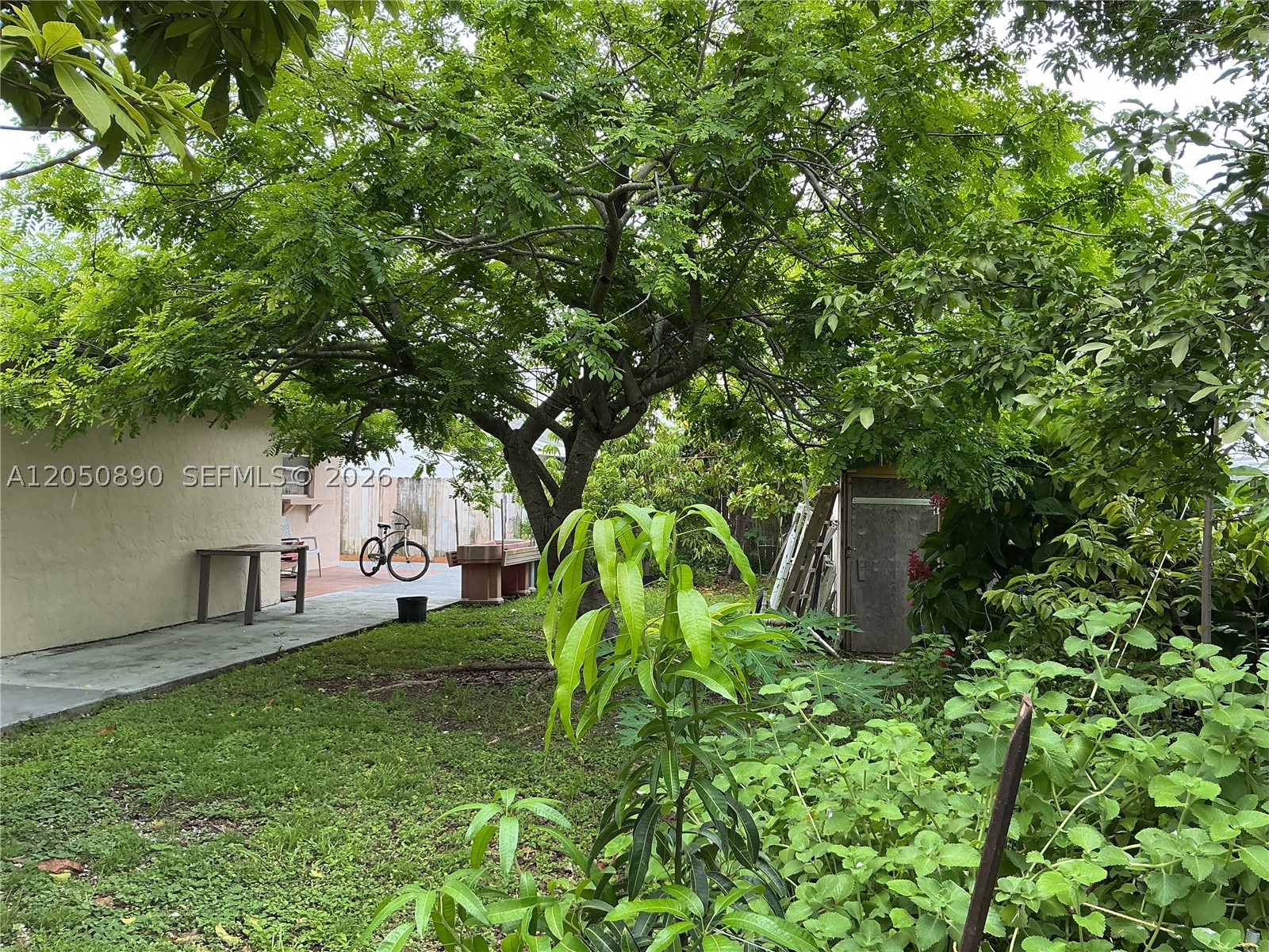 MEADOW WOOD MANOR SEC 9 - Residential