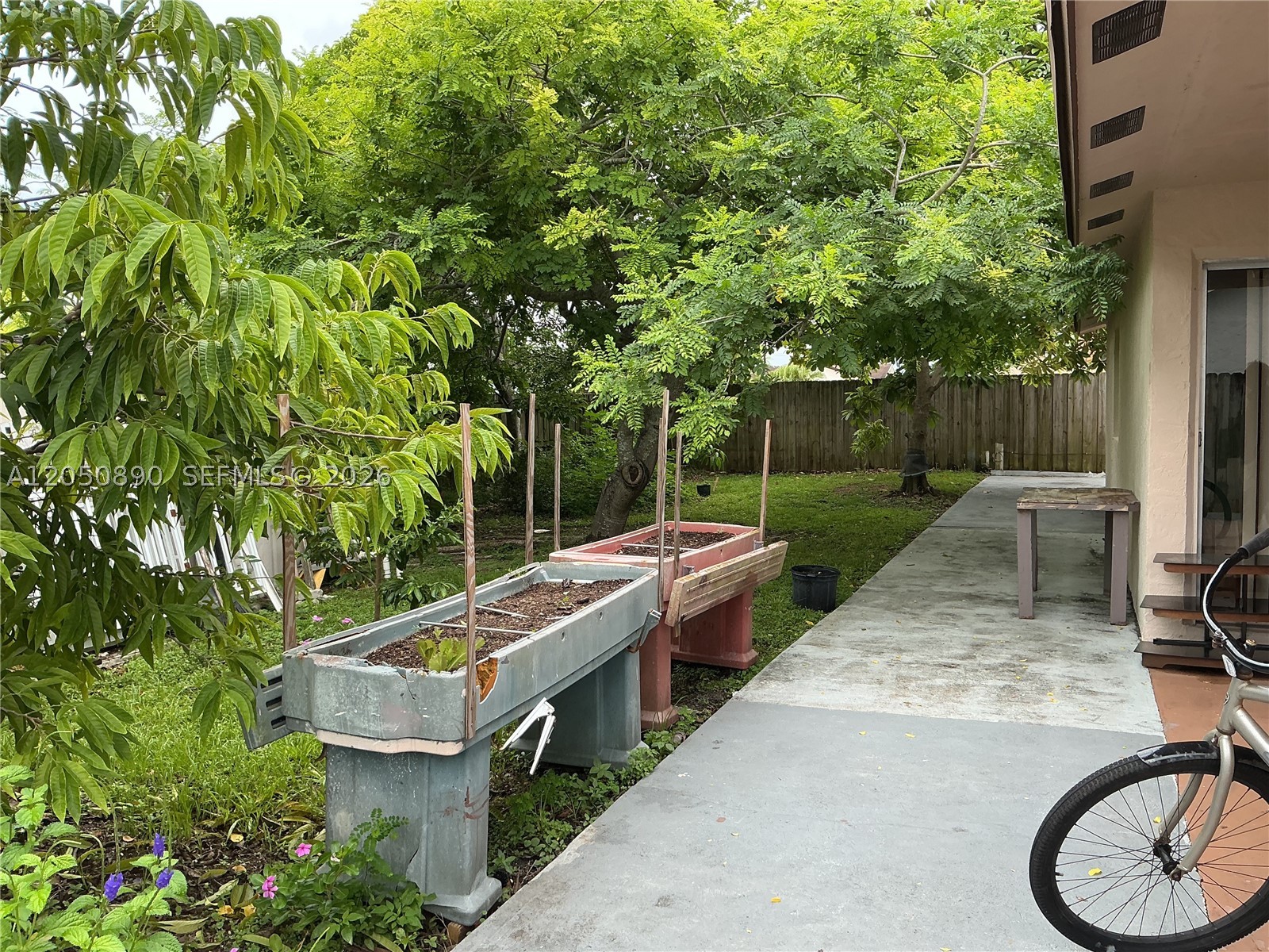 MEADOW WOOD MANOR SEC 9 - Residential