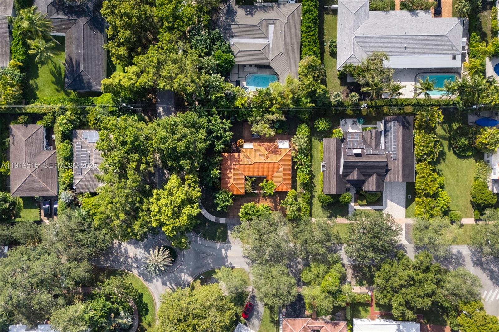 CORAL GABLES RIVIERA SEC - Residential