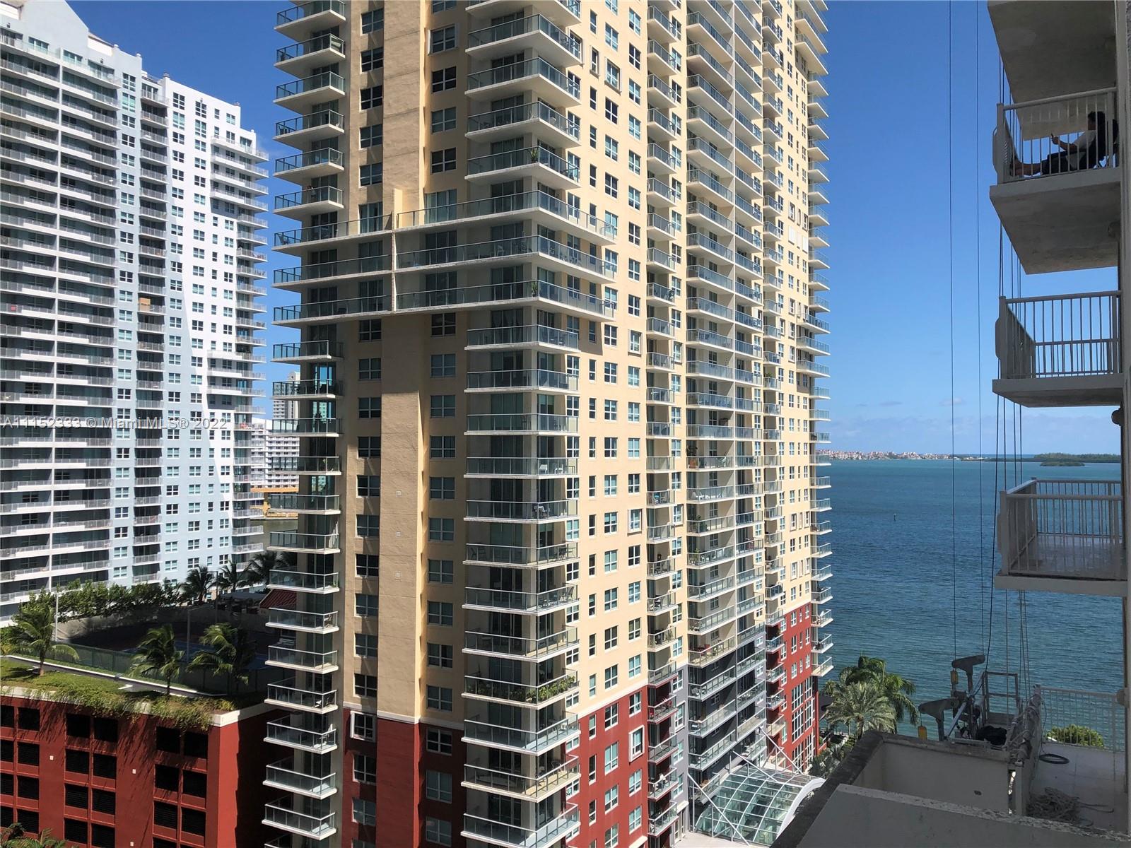 THE CLUB AT BRICKELL BAY - Residential Lease
