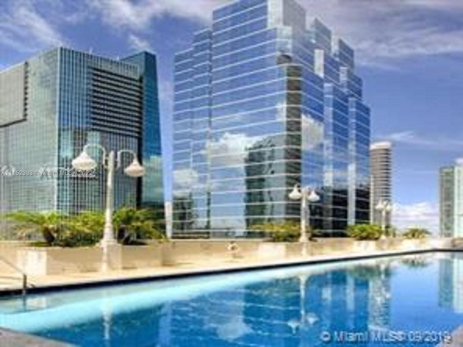 !! BEAUTIFUL COMPLETE UPDATED APARTMENT... LOCATED IN THE HEART OF BRICKELL !! *  NEW TILED FLOORS THROUGHOUT * NEW GOURMET KITCHEN W/QUARTZ * SPACIOUS MASTER SUITE * PRIVET LEDGED EXTENDED BALCONY WITH PARTIAL BAY VIEW * RENT INCLUDES CABLE/INTERNET, WATER & 1 PARKING SPACE !! ENJOY ALL AMENITIES... 2 POOLS, FITNESS CENTER, STEAM ROOM, RESIDENTS LOUNGE, 24-HOUR CONCIERGE, VALET PARKING AND MORE… LOCATED IN THE HEART OF BRICKELL & FINANCIAL DISTRICT AREA… STEPS FROM CITY CENTER & MARY BRICKELL VILLAGE, RESTAURANTS, METRO MOVER STATION, SOUTH BEACH, DOWNTOWN & KEY BISCAYNE...!! * EASY TO SHOW ON LBX *
