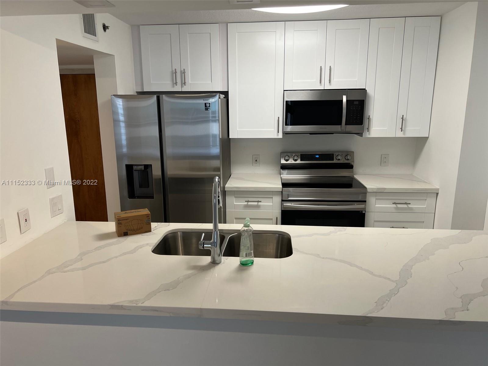 THE CLUB AT BRICKELL BAY - Residential Lease