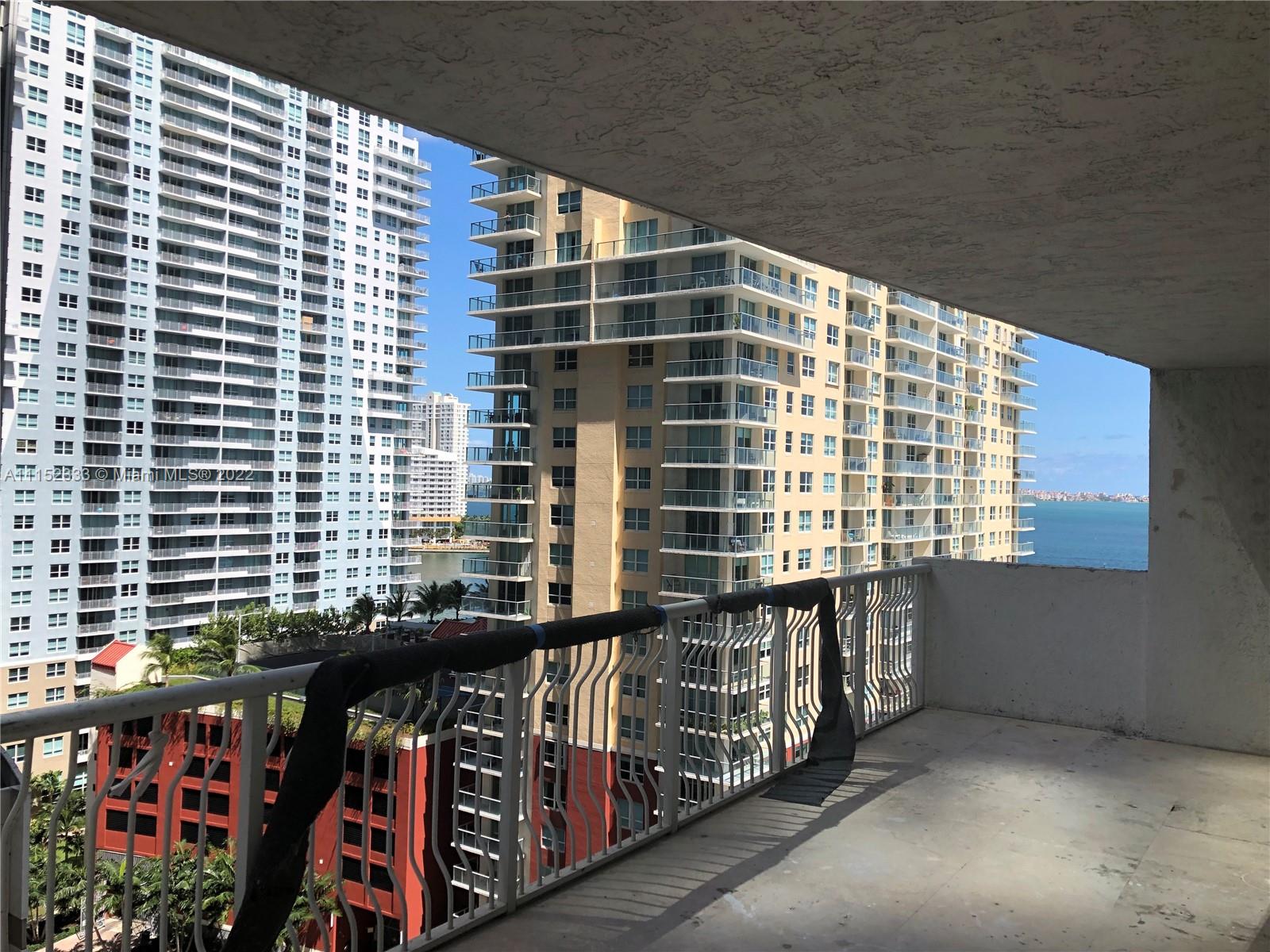 THE CLUB AT BRICKELL BAY - Residential Lease
