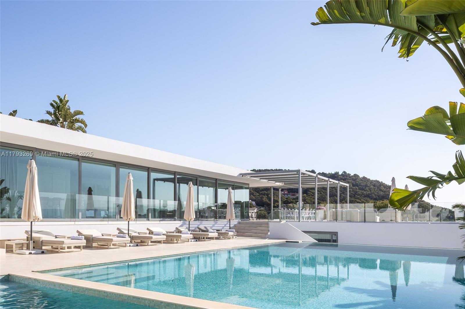 Villa La Cinq - Residential
