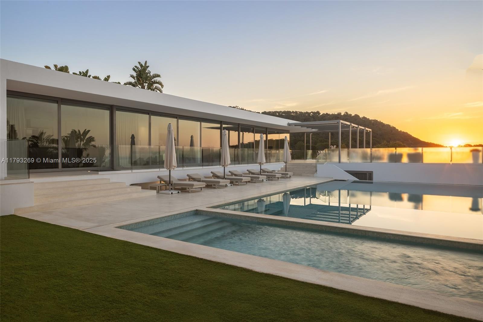 Villa La Cinq - Residential