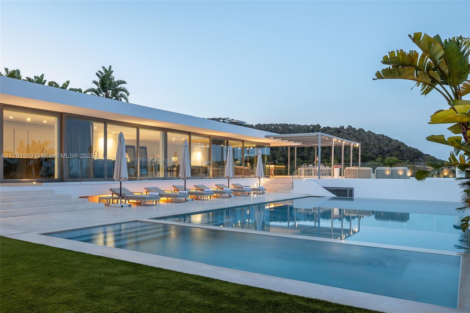 Villa La Cinq - Residential