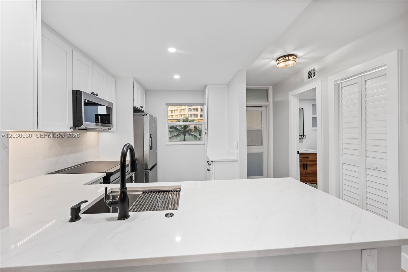 OCEAN SOUNDS CONDO - Residential