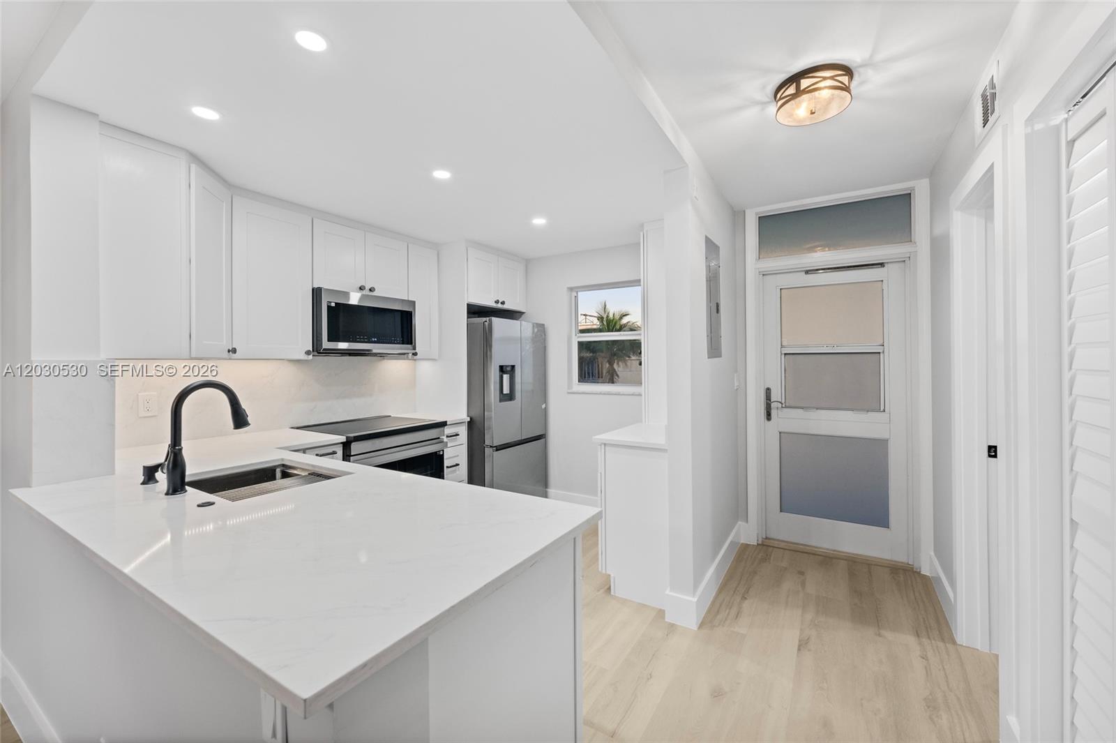 OCEAN SOUNDS CONDO - Residential
