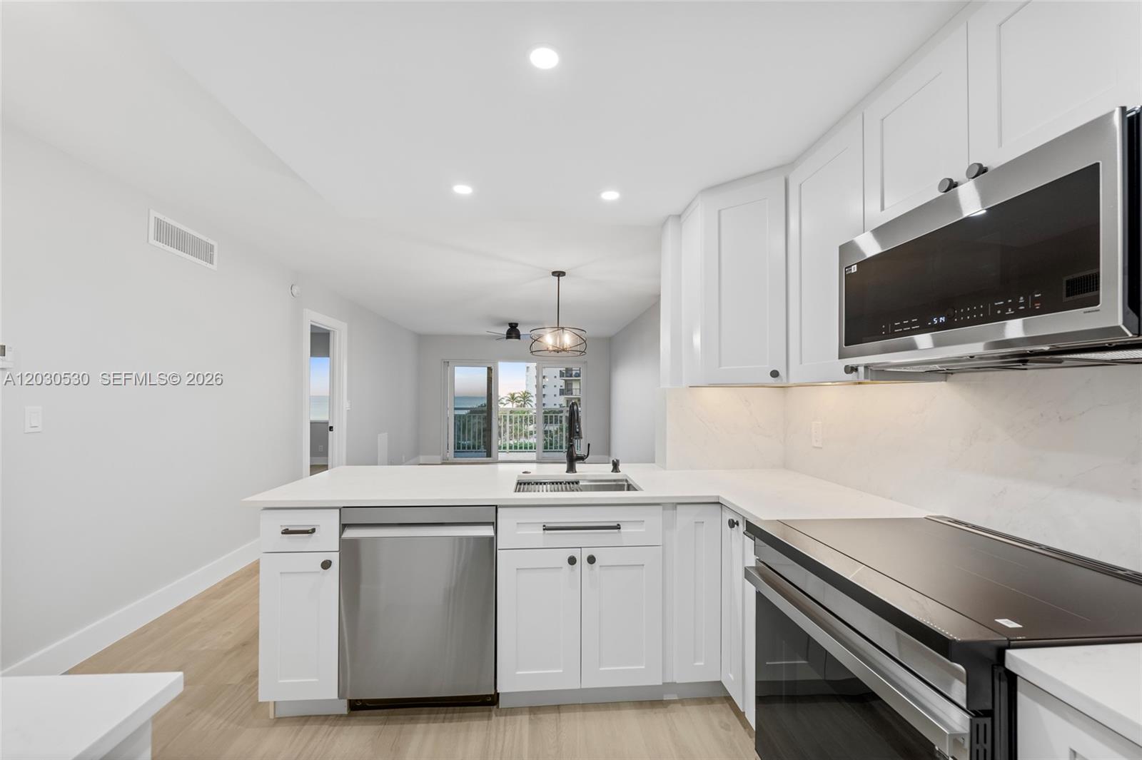 OCEAN SOUNDS CONDO - Residential
