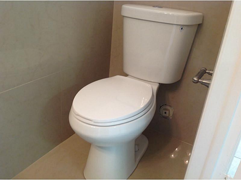 CHATEAUBLEAU VILLAS MIDWA - Residential Lease