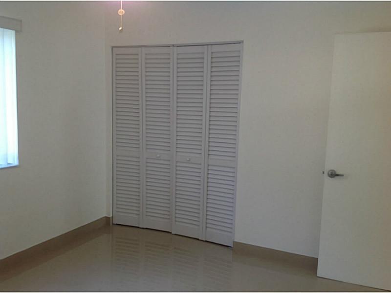 CHATEAUBLEAU VILLAS MIDWA - Residential Lease