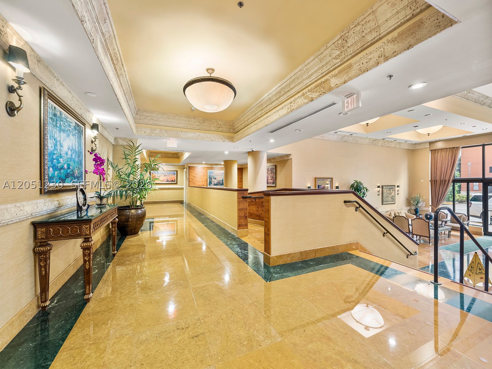 COLONNADE AT DADELAND SE - Residential