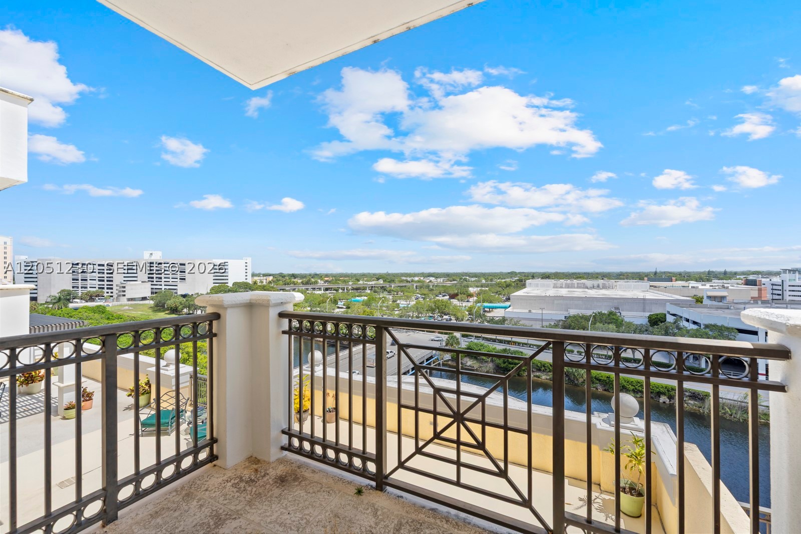 COLONNADE AT DADELAND SE - Residential