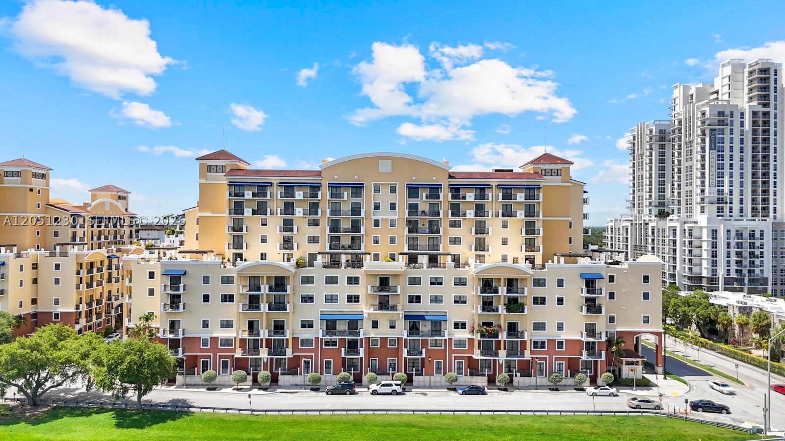 COLONNADE AT DADELAND SE - Residential