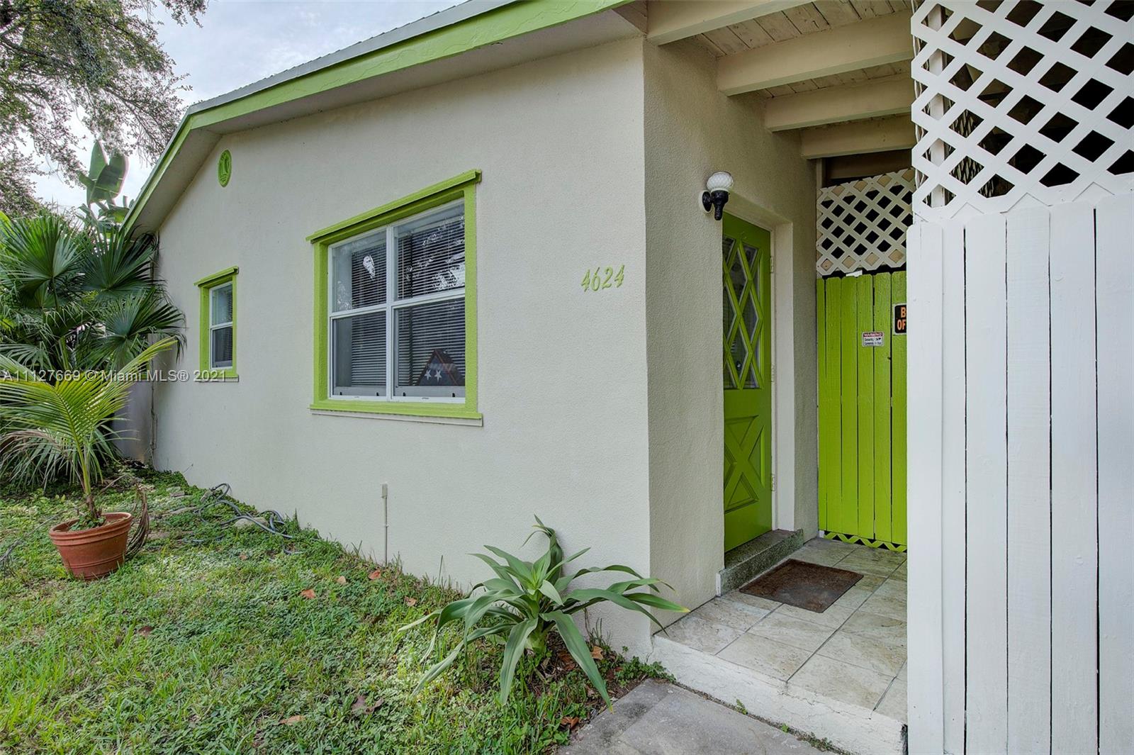 LAKE FOREST SEC 4 - Residential