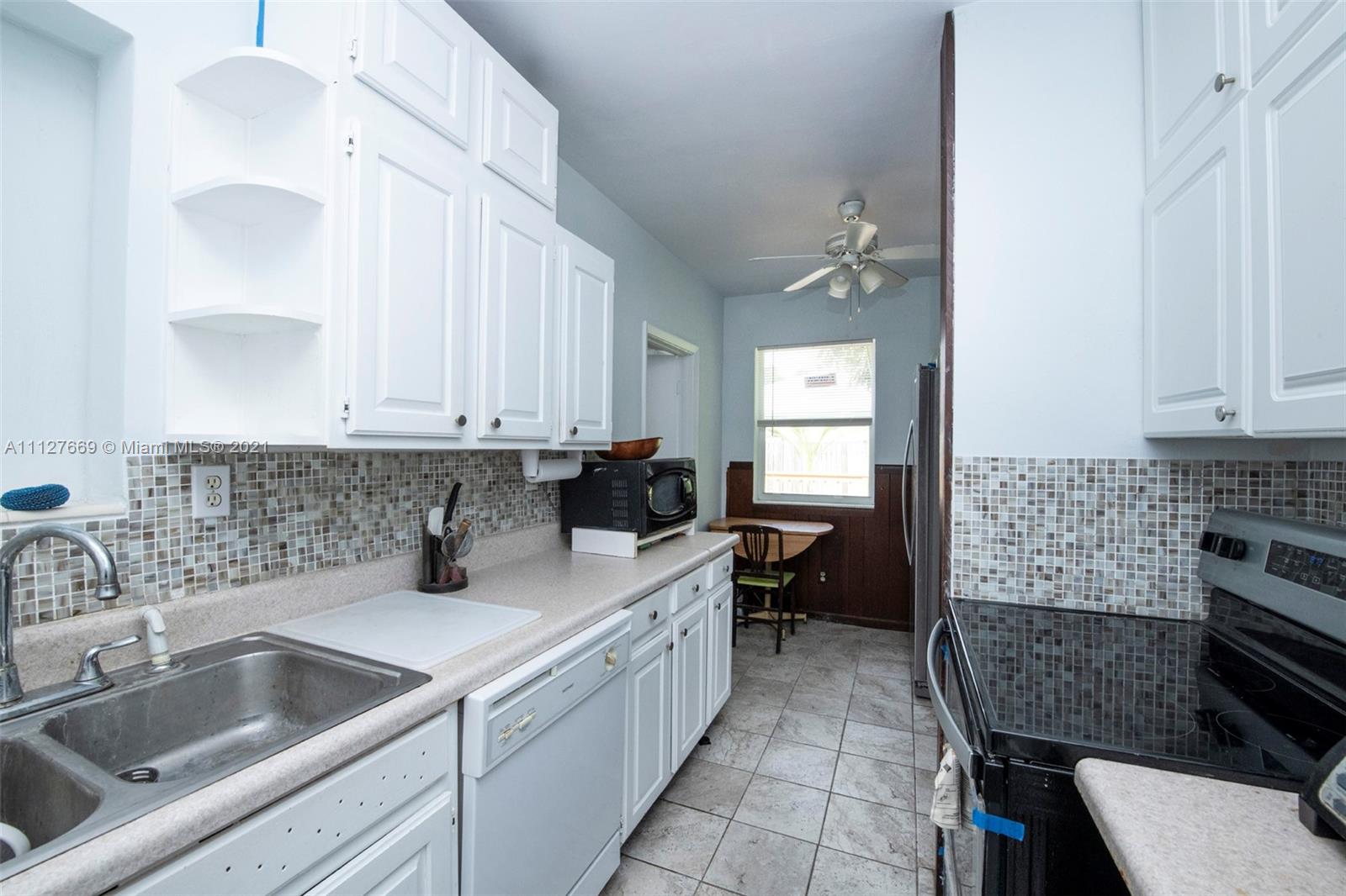 LAKE FOREST SEC 4 - Residential