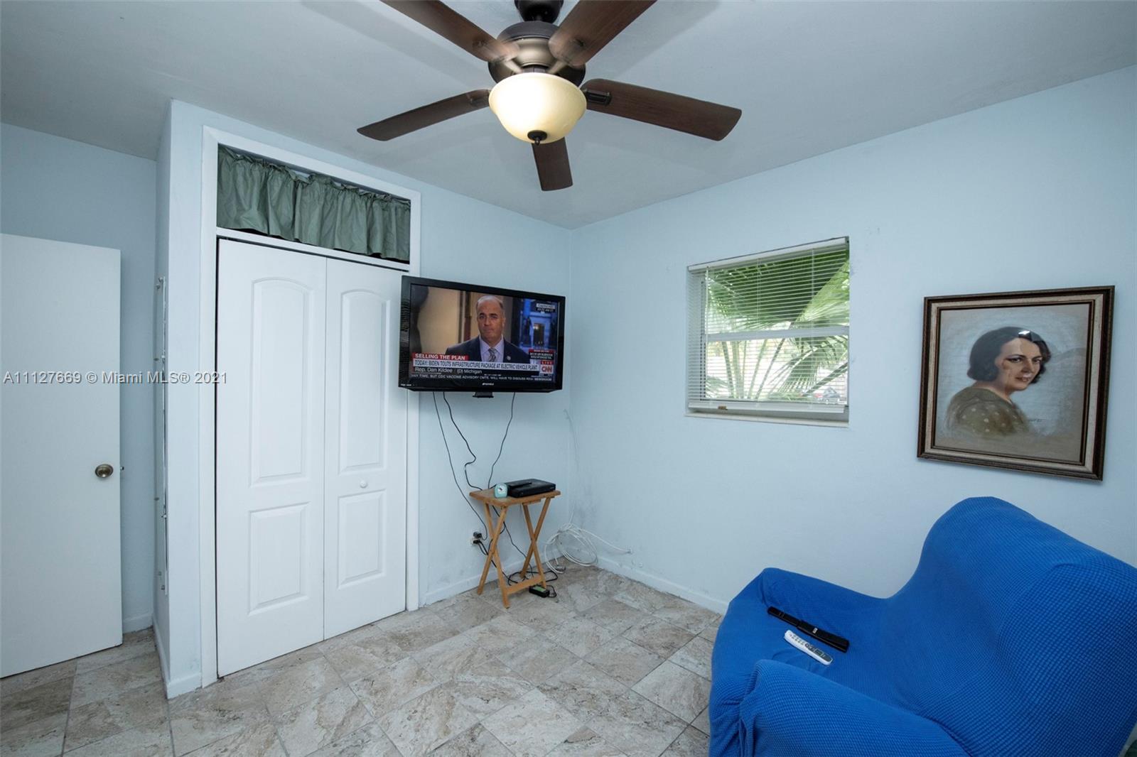 LAKE FOREST SEC 4 - Residential