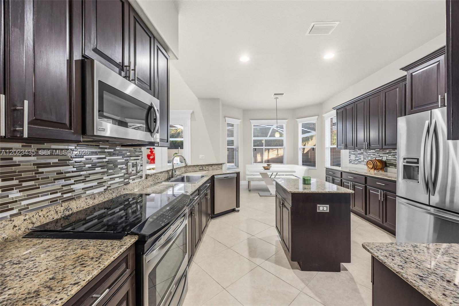 INDIGO LAKES - Residential