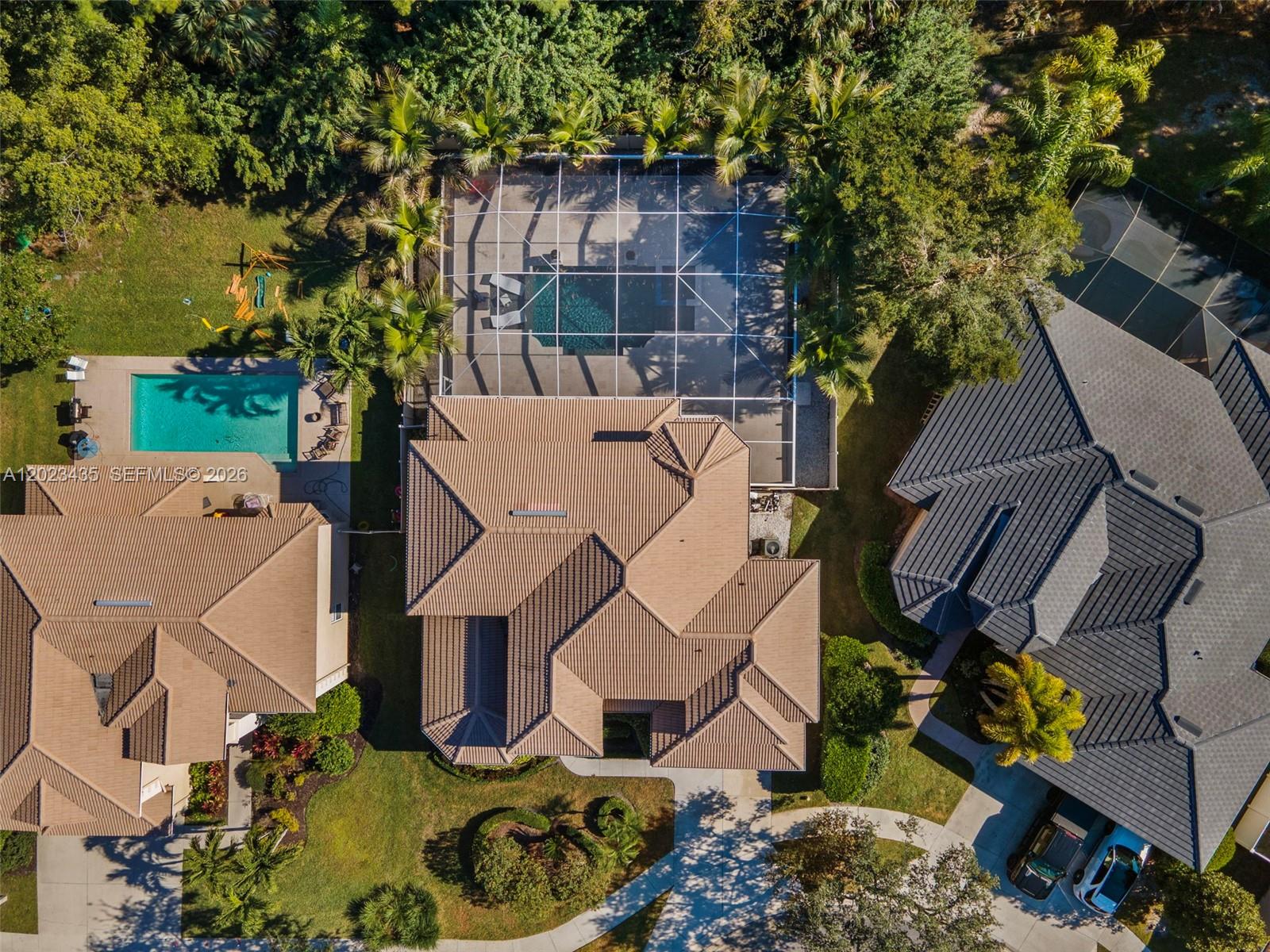 INDIGO LAKES - Residential