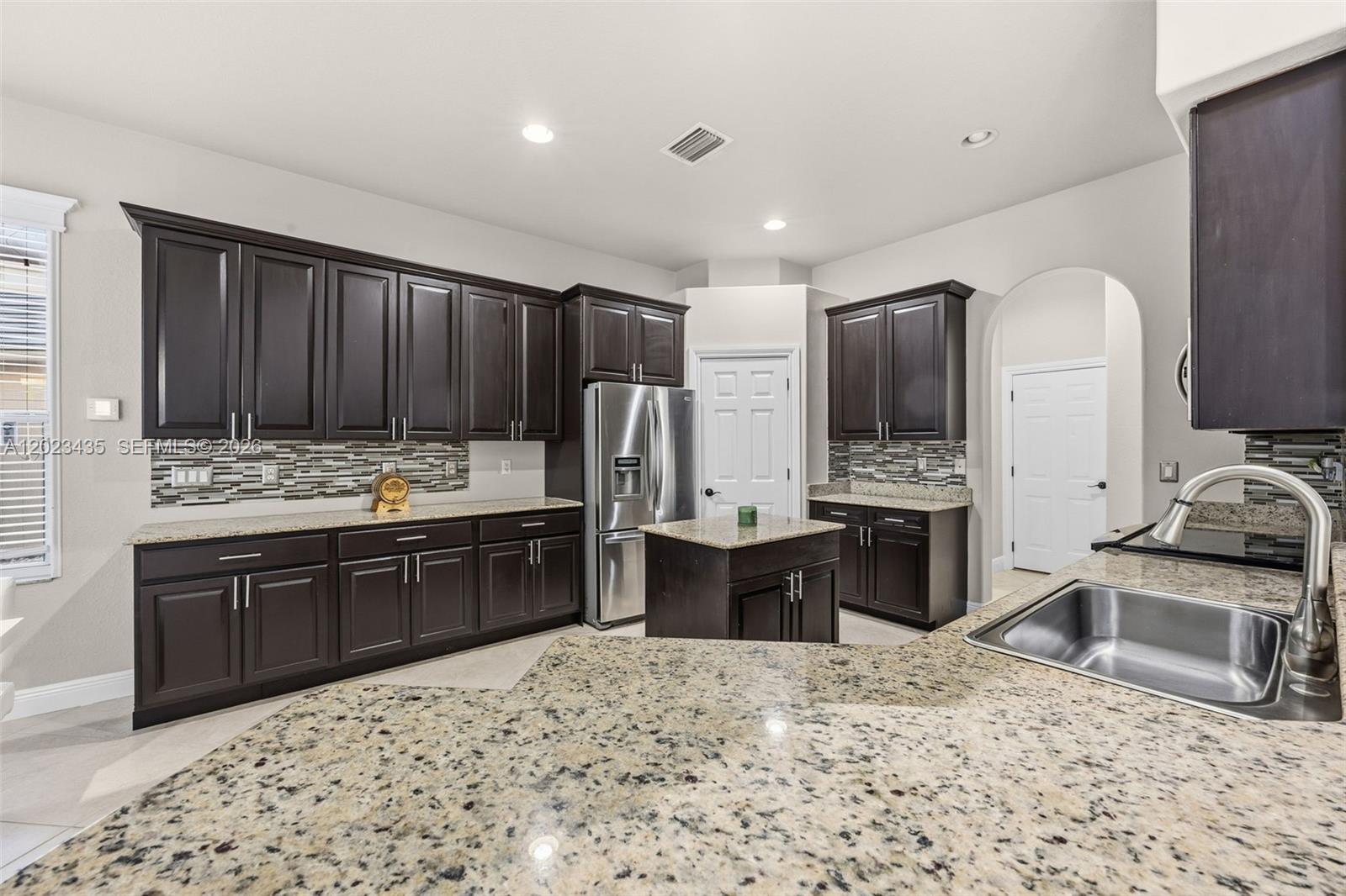 INDIGO LAKES - Residential