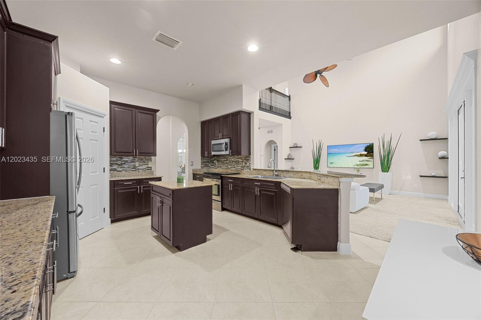 INDIGO LAKES - Residential