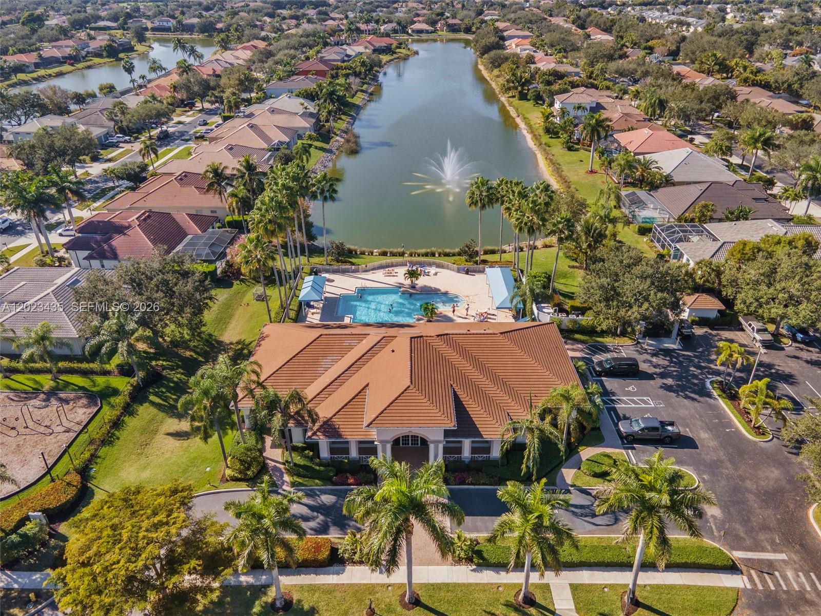 INDIGO LAKES - Residential