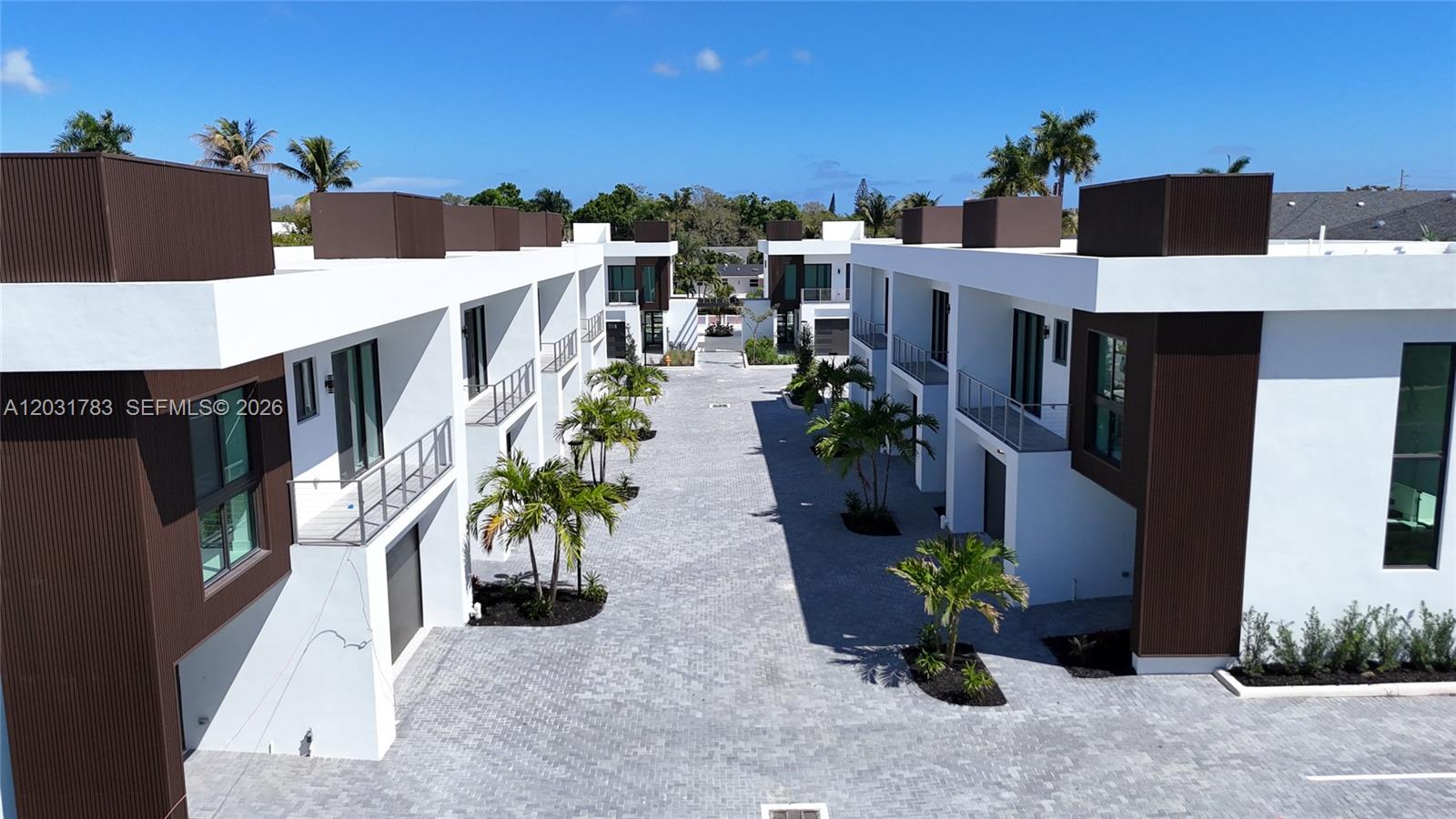 H20 DANIA BEACH - Residential