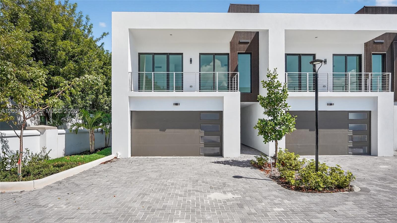 H20 DANIA BEACH - Residential