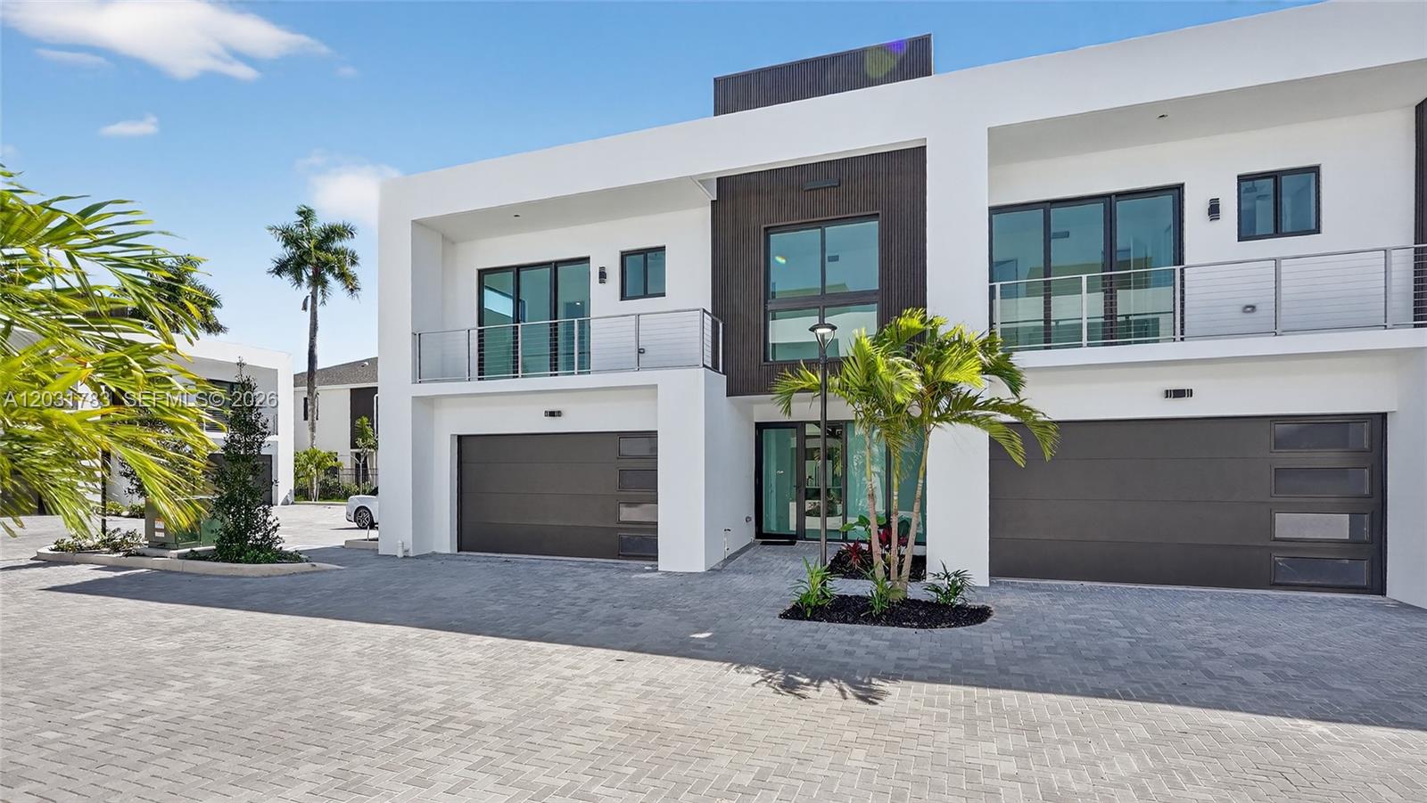 H20 DANIA BEACH - Residential