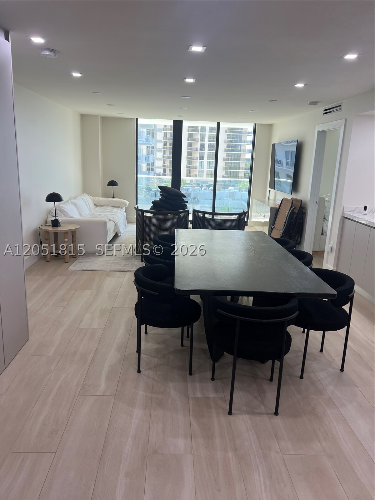 BALMORAL CONDO - Residential