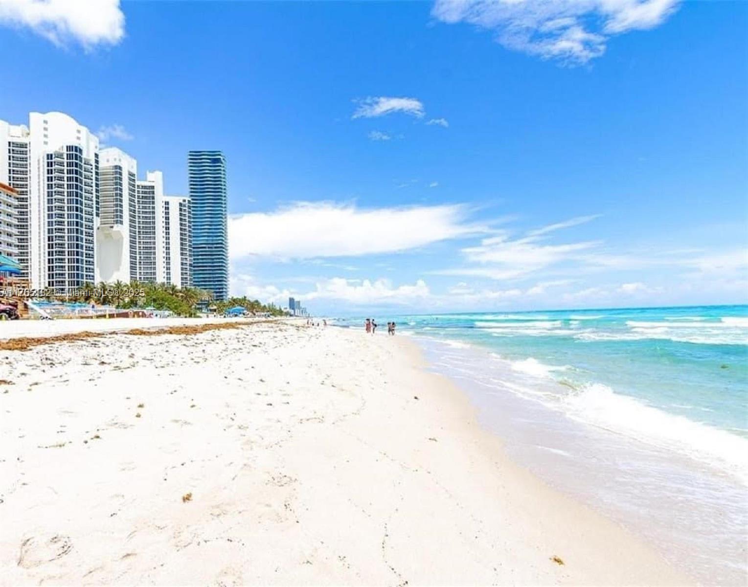 THE AVENTURA BEACH CLUB C - Residential