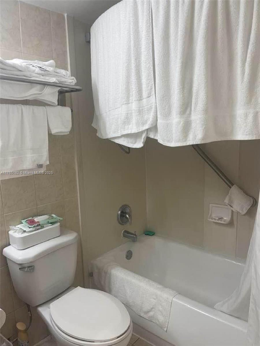THE AVENTURA BEACH CLUB C - Residential